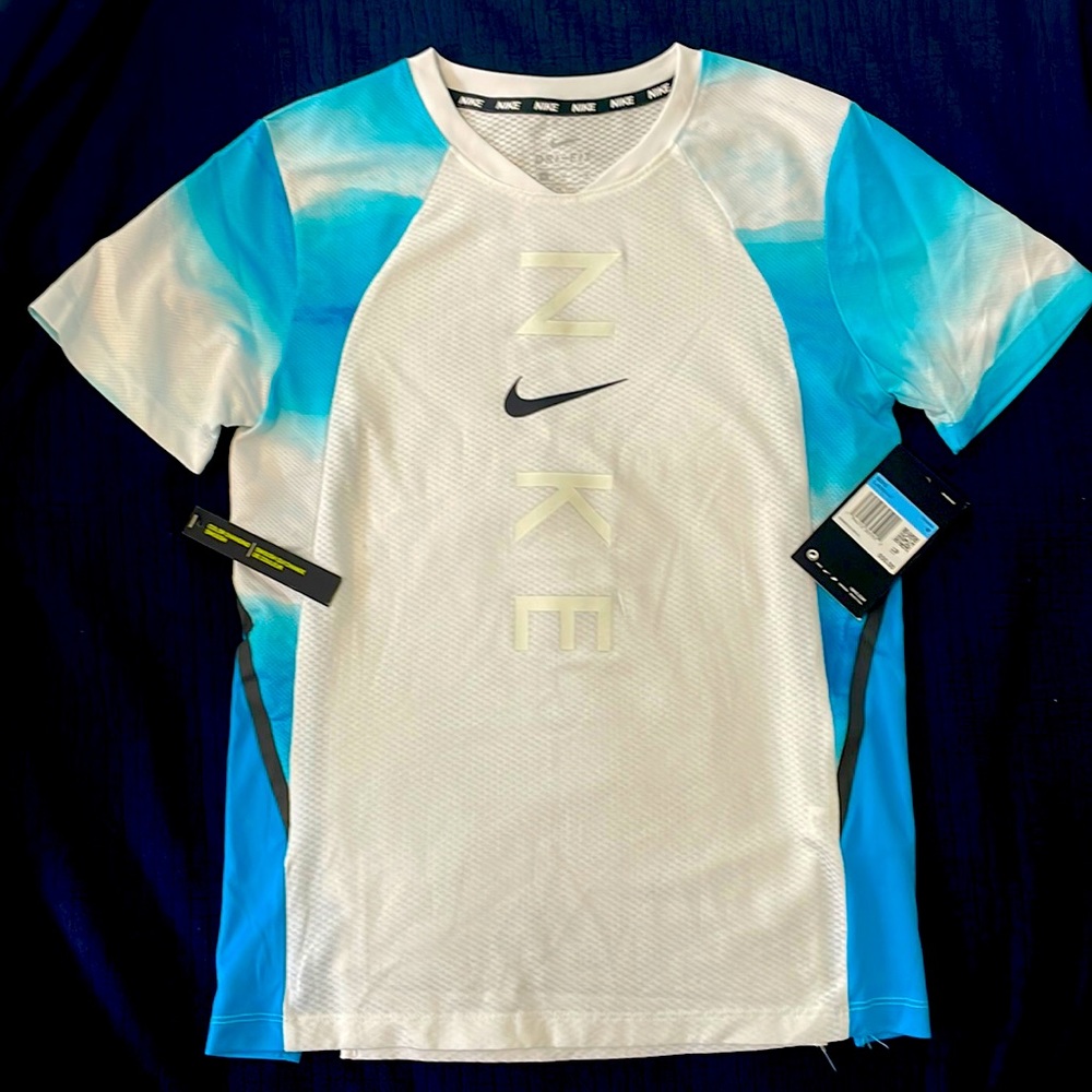 Nike Breathe Dri-Fit Youth M Blue Ombre T-Shirt